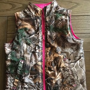 Girls Carhartt Pink/Camo Reversible Vest